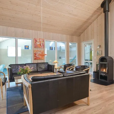 Holiday home Awesome In With Wifi Ebeltoft